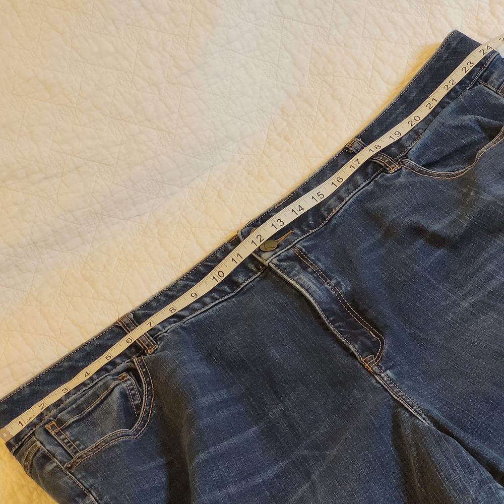 Lane Bryant Tighter Tummy Technology Sz 28Reg High Rise Straight Jeans - Picture 5 of 9